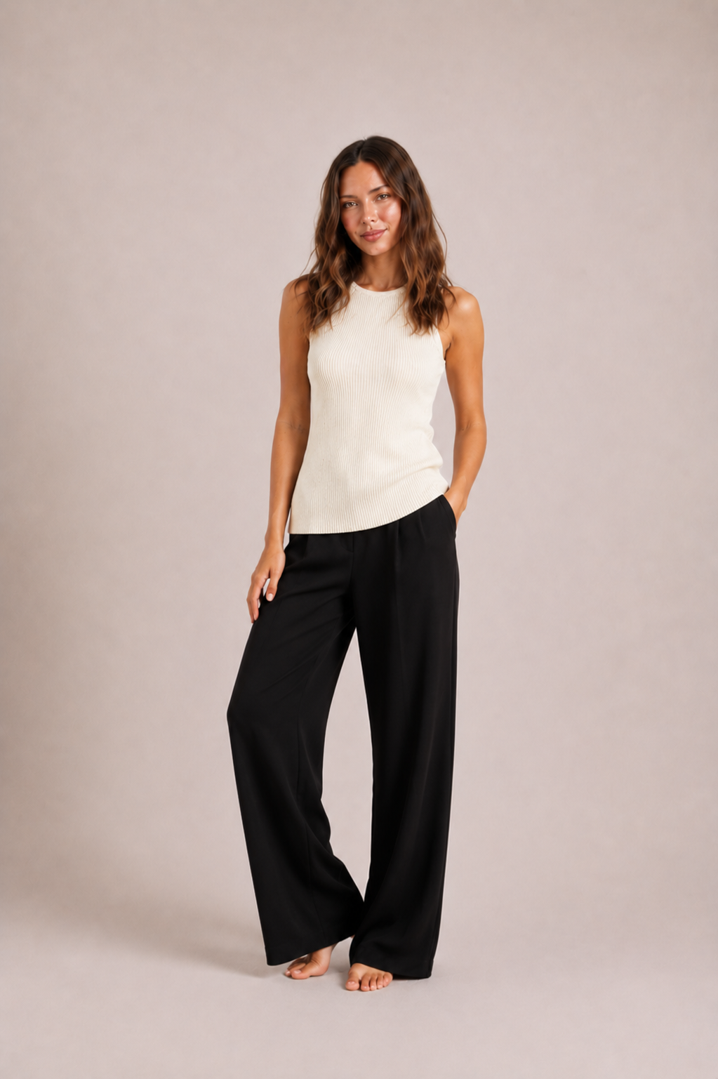 Wide-Leg Tailored Trousers – Black